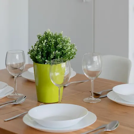 Unique And Spacious With Air Conditioning By Renters アパート シュチェチン